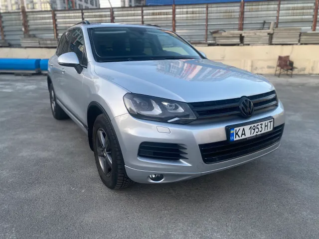 Volkswagen Touareg - фото 4
