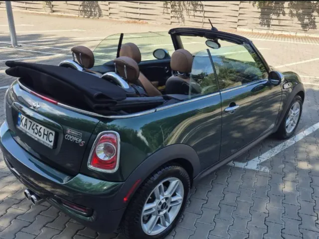 Mini Cabrio - фото 5