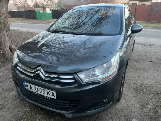 Citroen C4 - фото 1