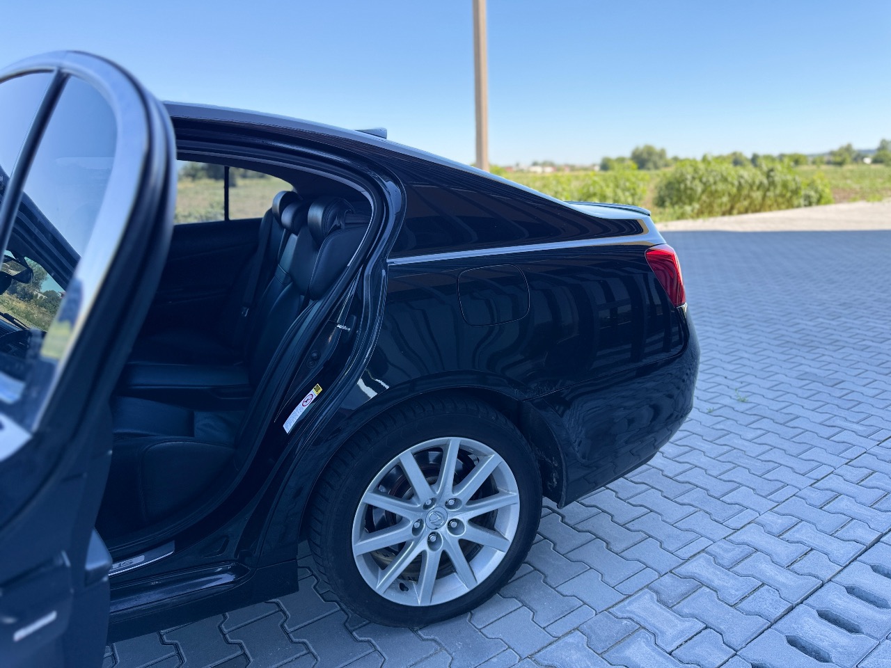 Lexus GS - фото 27