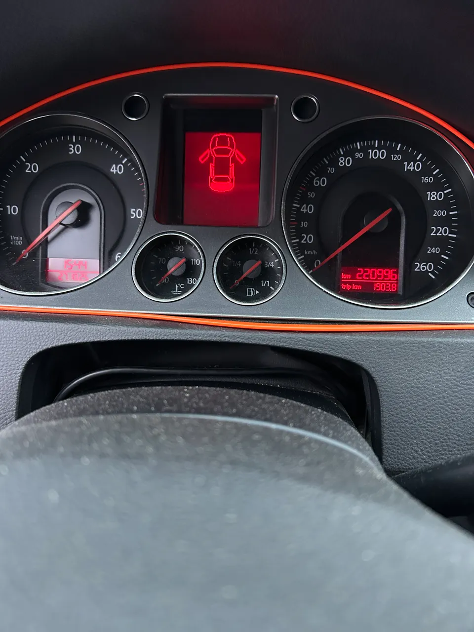 Volkswagen Passat - фото 15