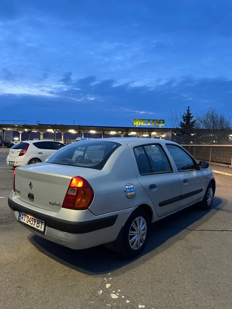 Renault Clio - фото 7