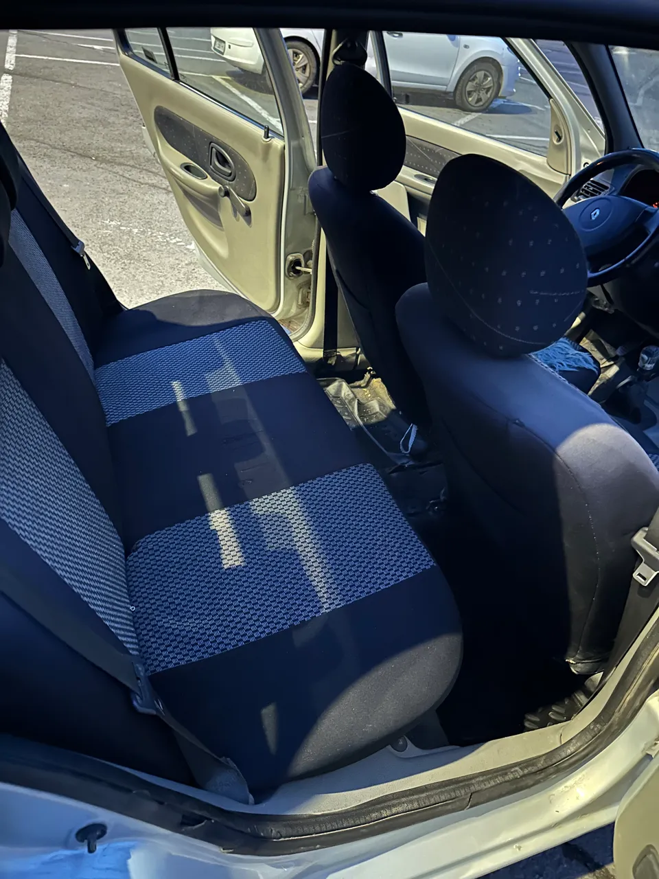 Renault Clio - фото 27