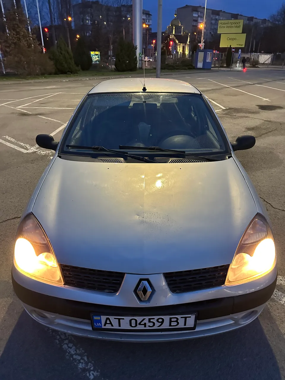 Renault Clio - фото 21