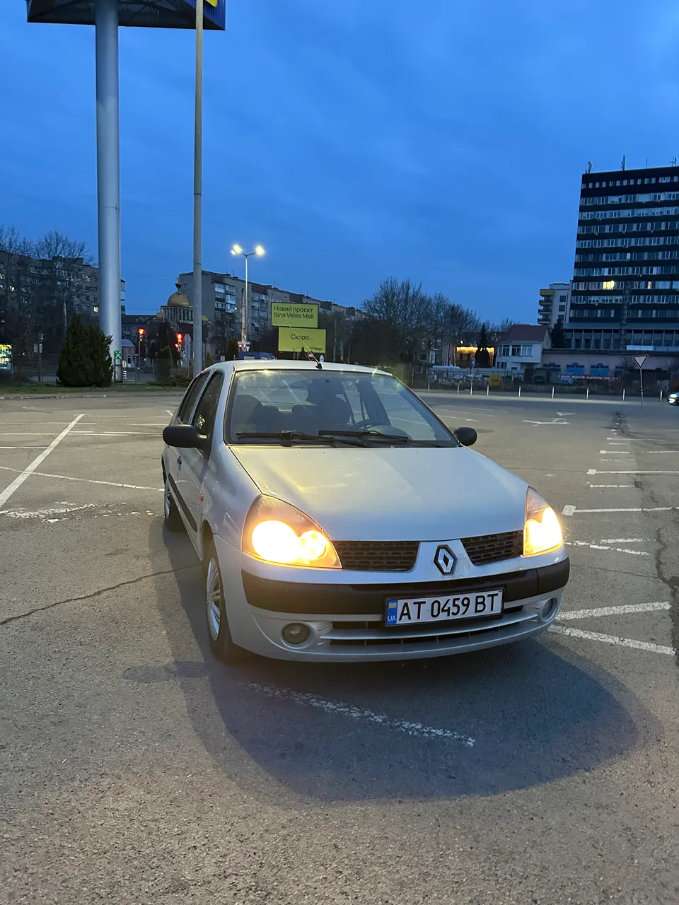 Renault Clio - фото 2