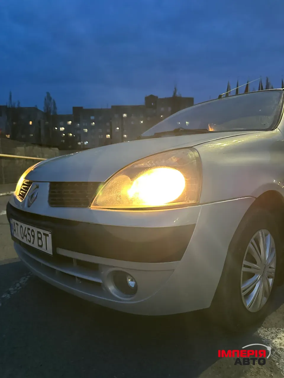 Renault Clio - фото 20