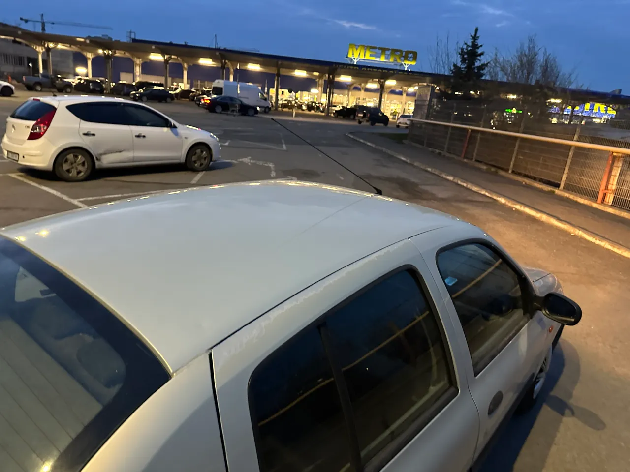 Renault Clio - фото 15