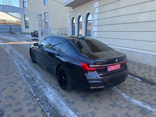 BMW 7 серії - фото 4