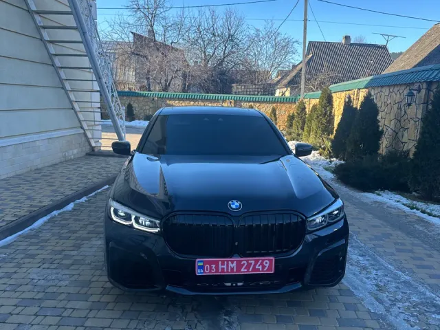 BMW 7 серії - фото 1