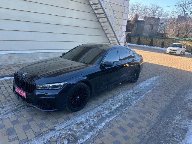 BMW 7 серії - фото 3