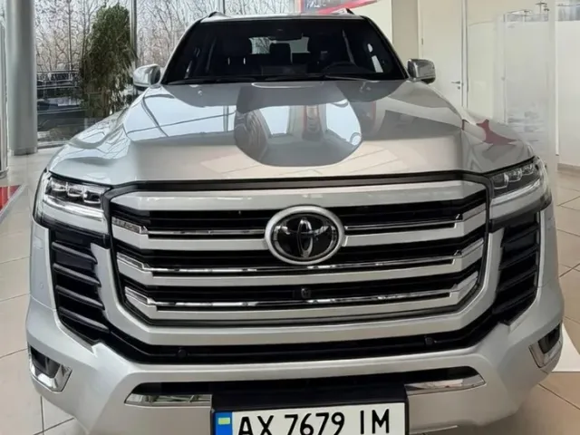 Toyota Land Cruiser - фото 3