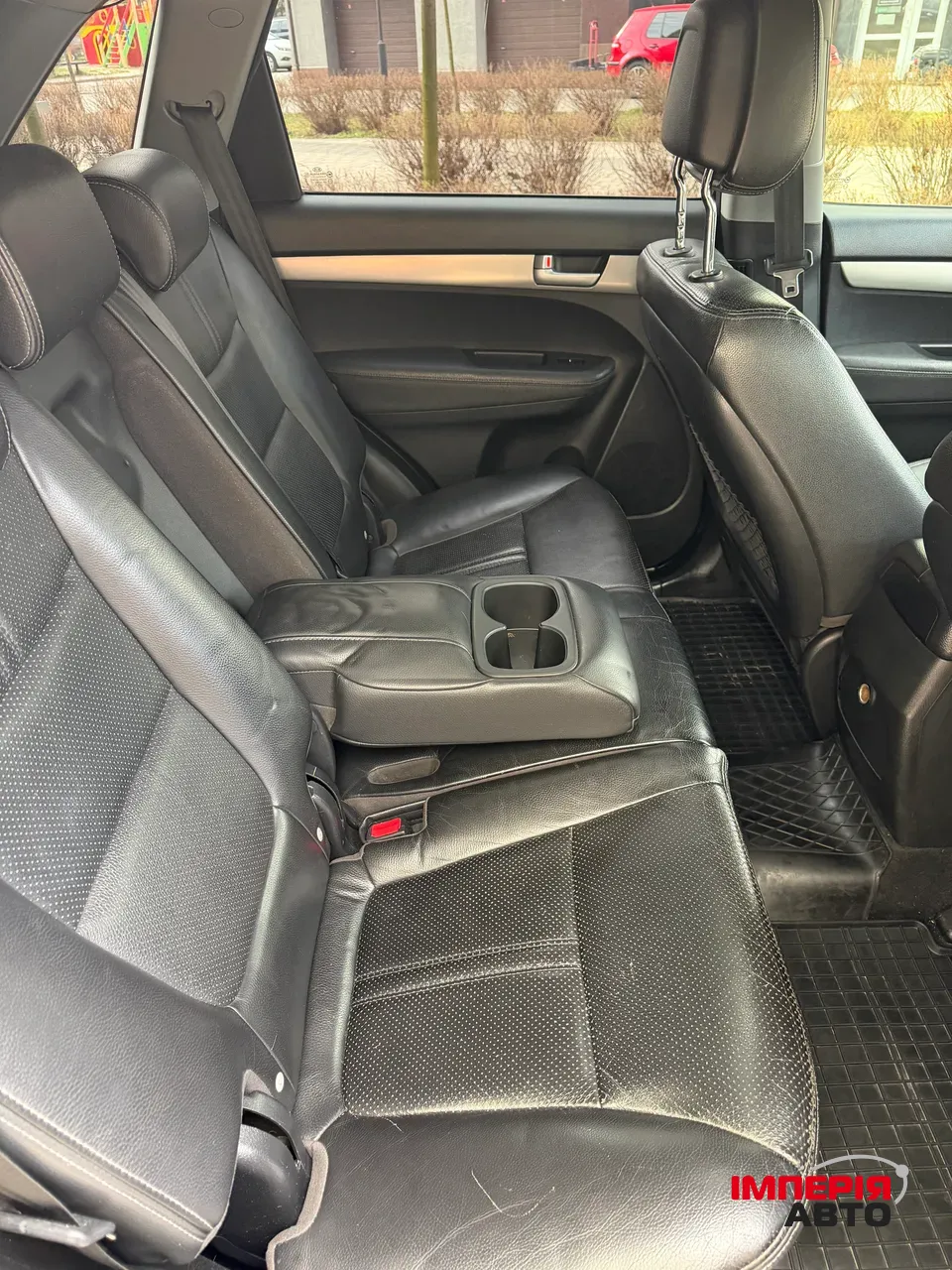 Kia Sorento - фото 22