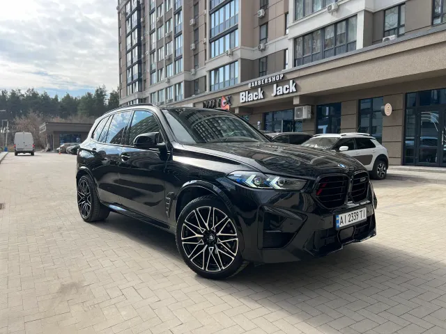 BMW X5 - фото 1