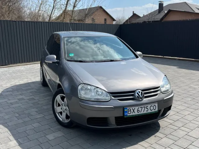 Volkswagen Golf - фото 1