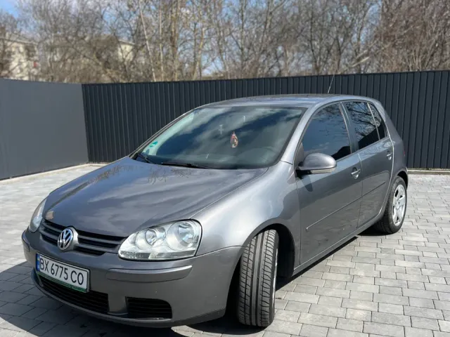 Volkswagen Golf - фото 2