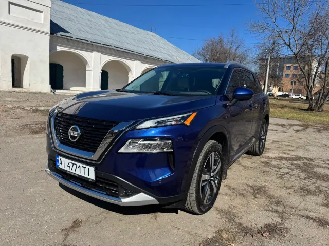 Nissan Rogue - фото 1