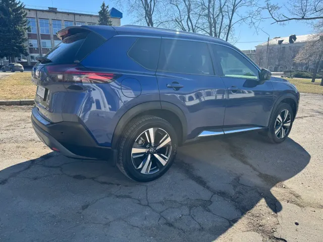 Nissan Rogue - фото 3