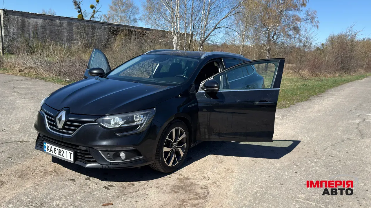 Renault Megane - фото 7