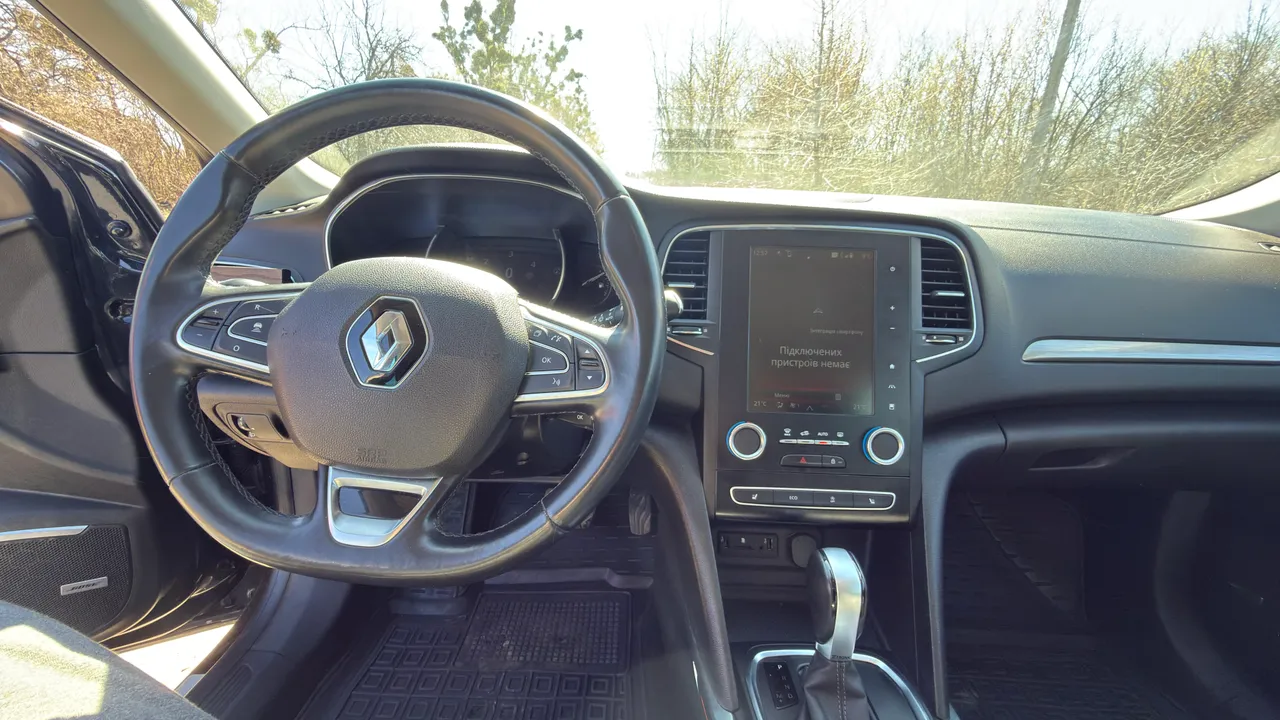 Renault Megane - фото 3
