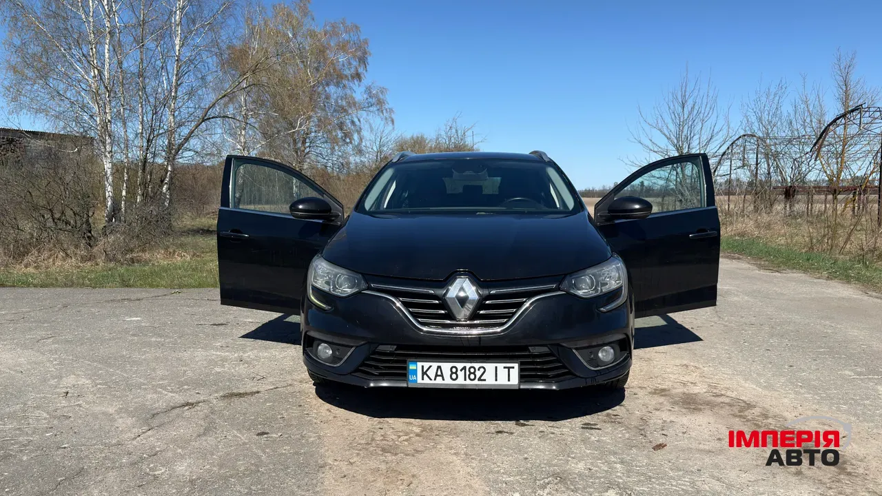 Renault Megane - фото 10