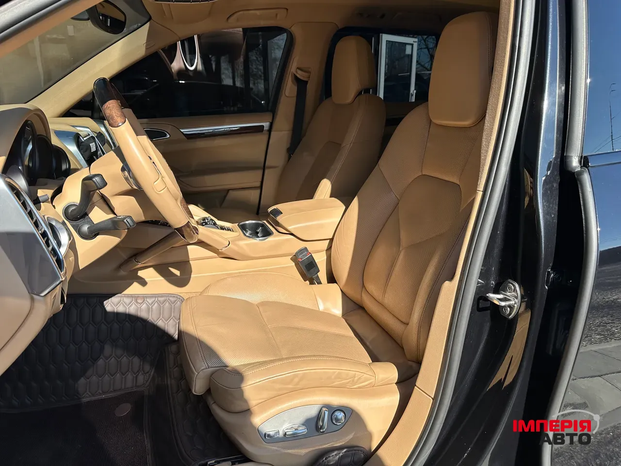 Porsche Cayenne - фото 19