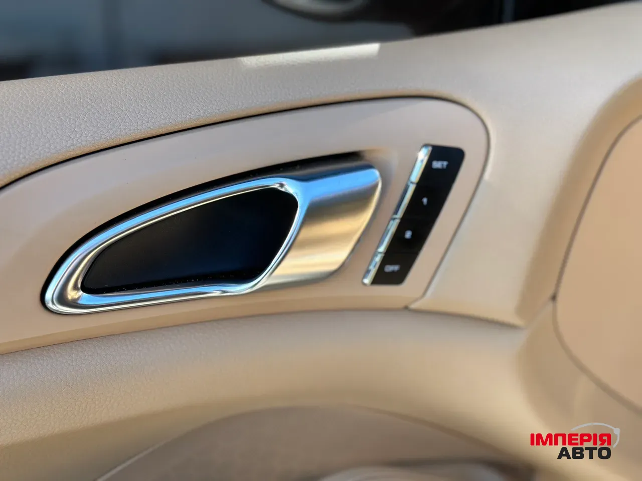 Porsche Cayenne - фото 16