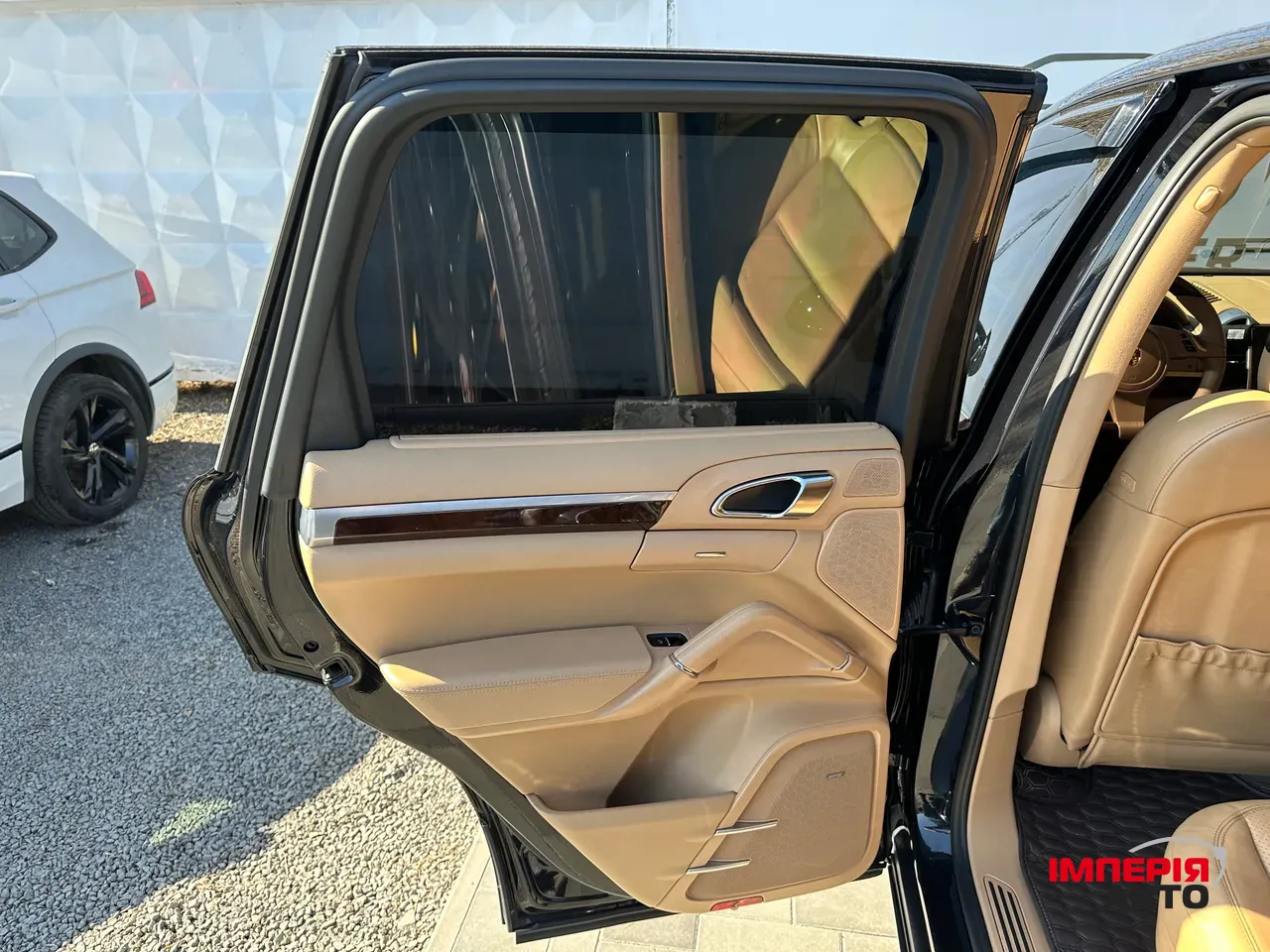 Porsche Cayenne - фото 35