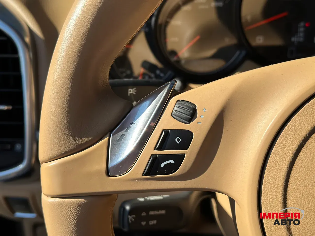 Porsche Cayenne - фото 25