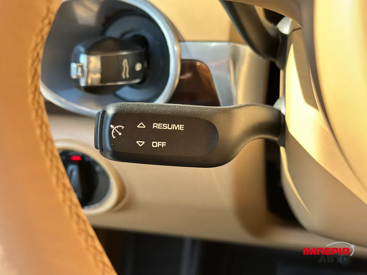 Porsche Cayenne - фото 26