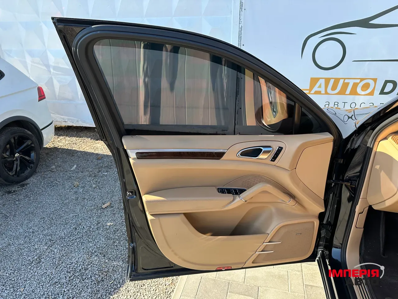 Porsche Cayenne - фото 15