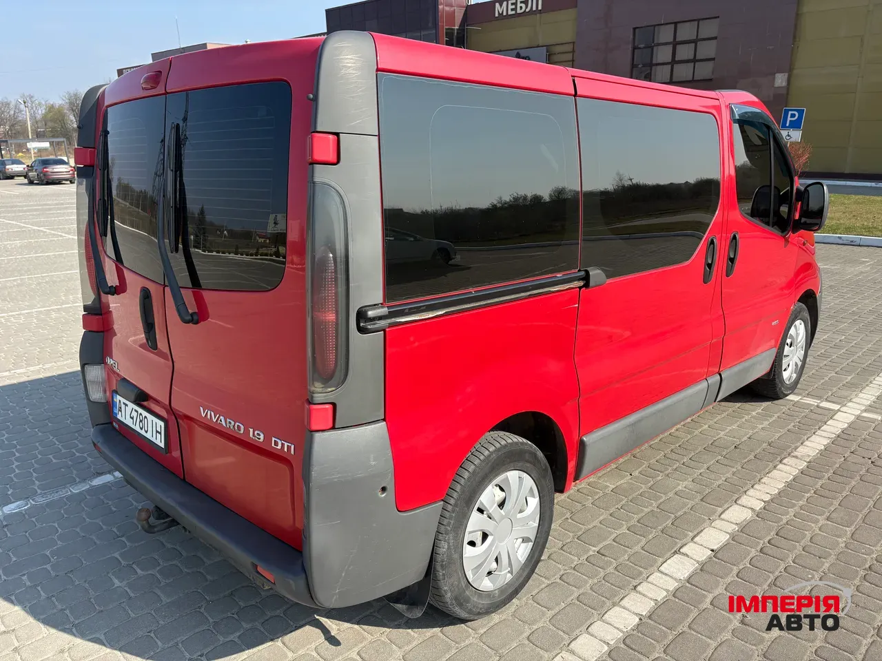 Opel Vivaro - фото 9
