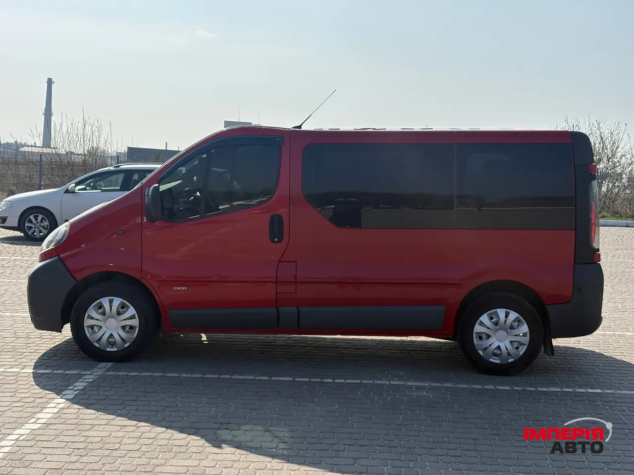 Opel Vivaro - фото 1