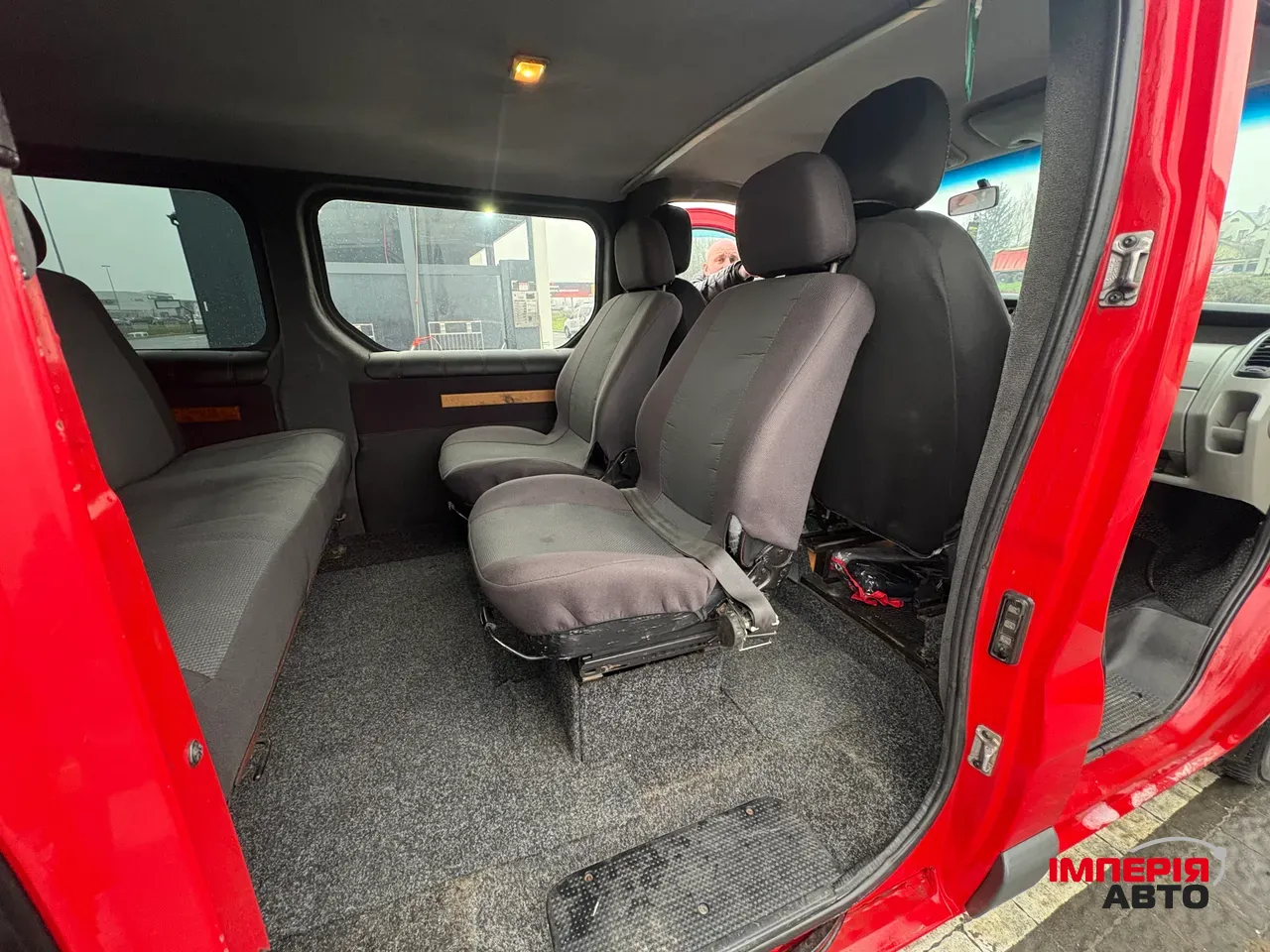 Opel Vivaro - фото 17