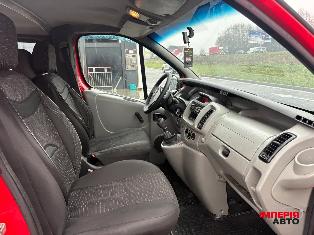 Opel Vivaro - фото 20