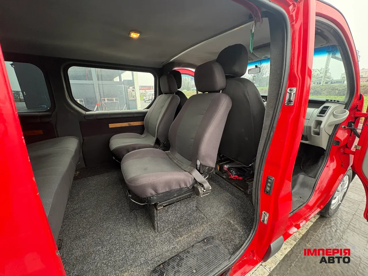 Opel Vivaro - фото 21