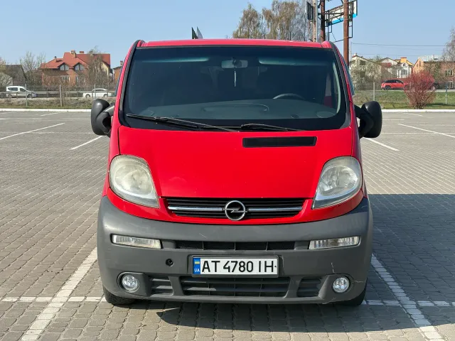 Opel Vivaro - фото 3