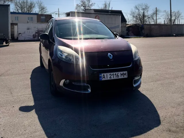 Renault Megane - фото 3