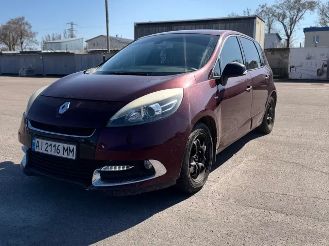 Renault Megane - фото 2