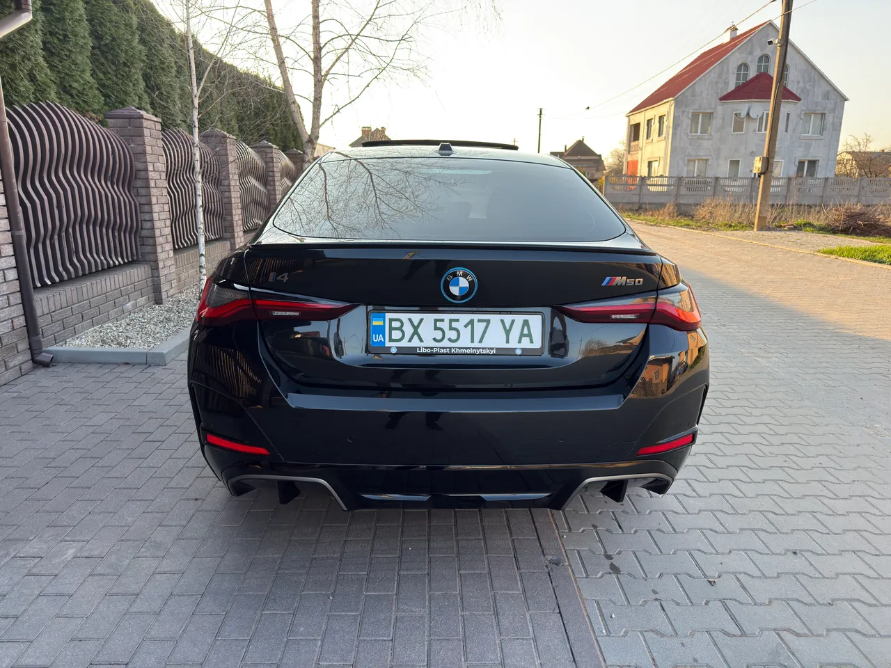 BMW i4 - фото 7