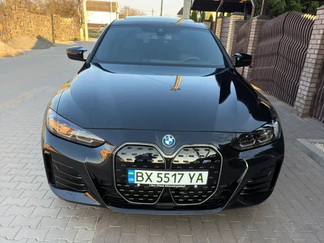 BMW i4 - фото 3