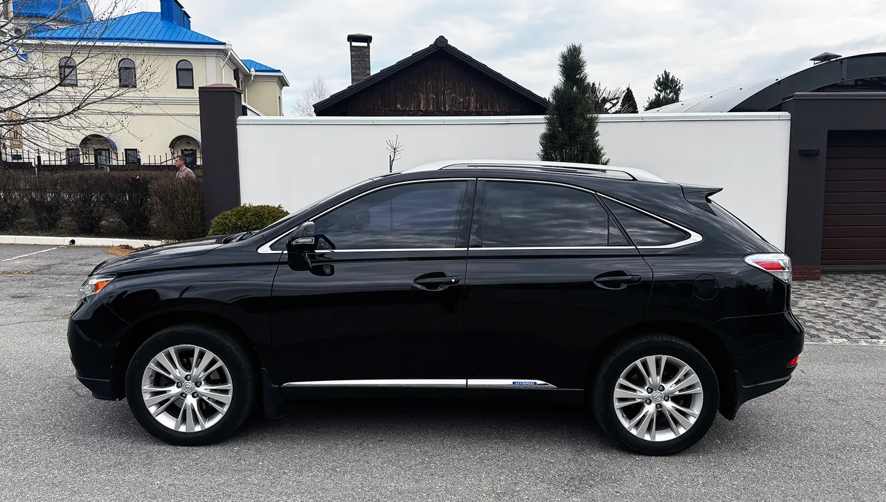 Lexus RX - фото 6