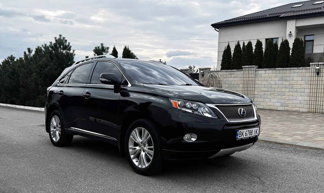 Lexus RX - фото 5