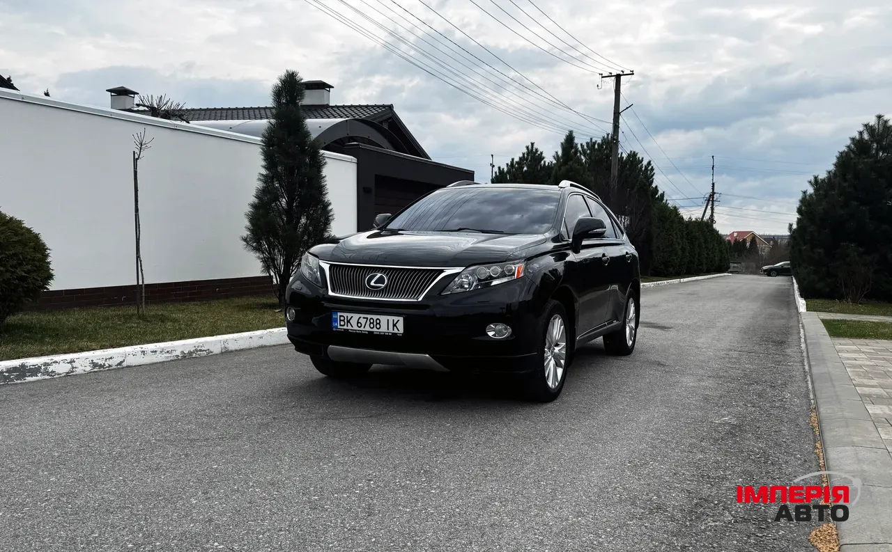 Lexus RX - фото 22
