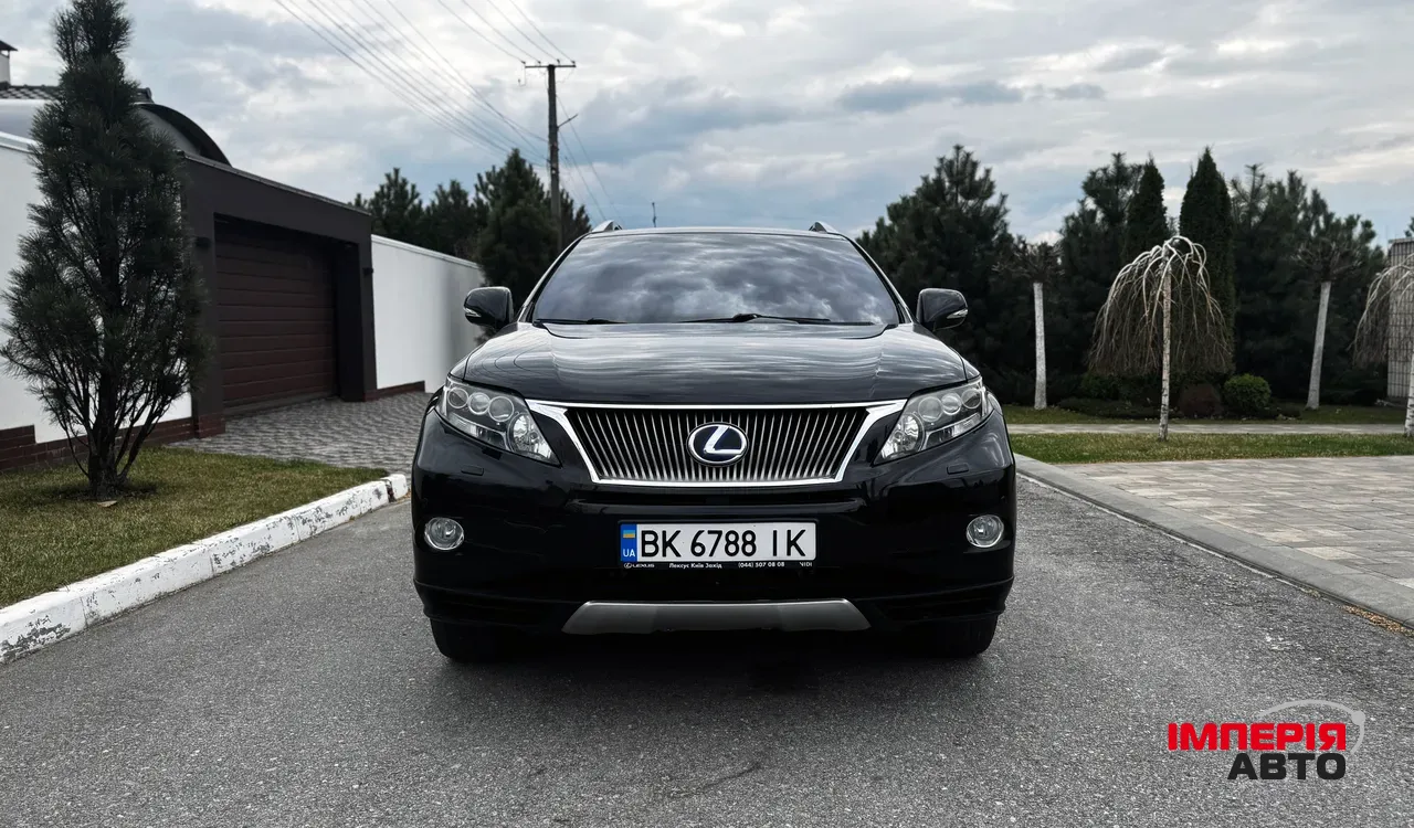 Lexus RX - фото 2