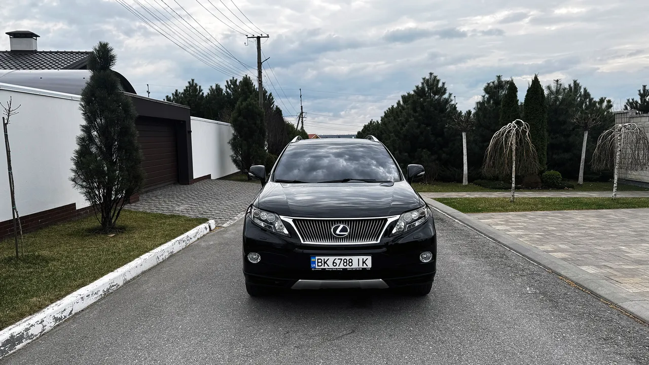 Lexus RX - фото 4