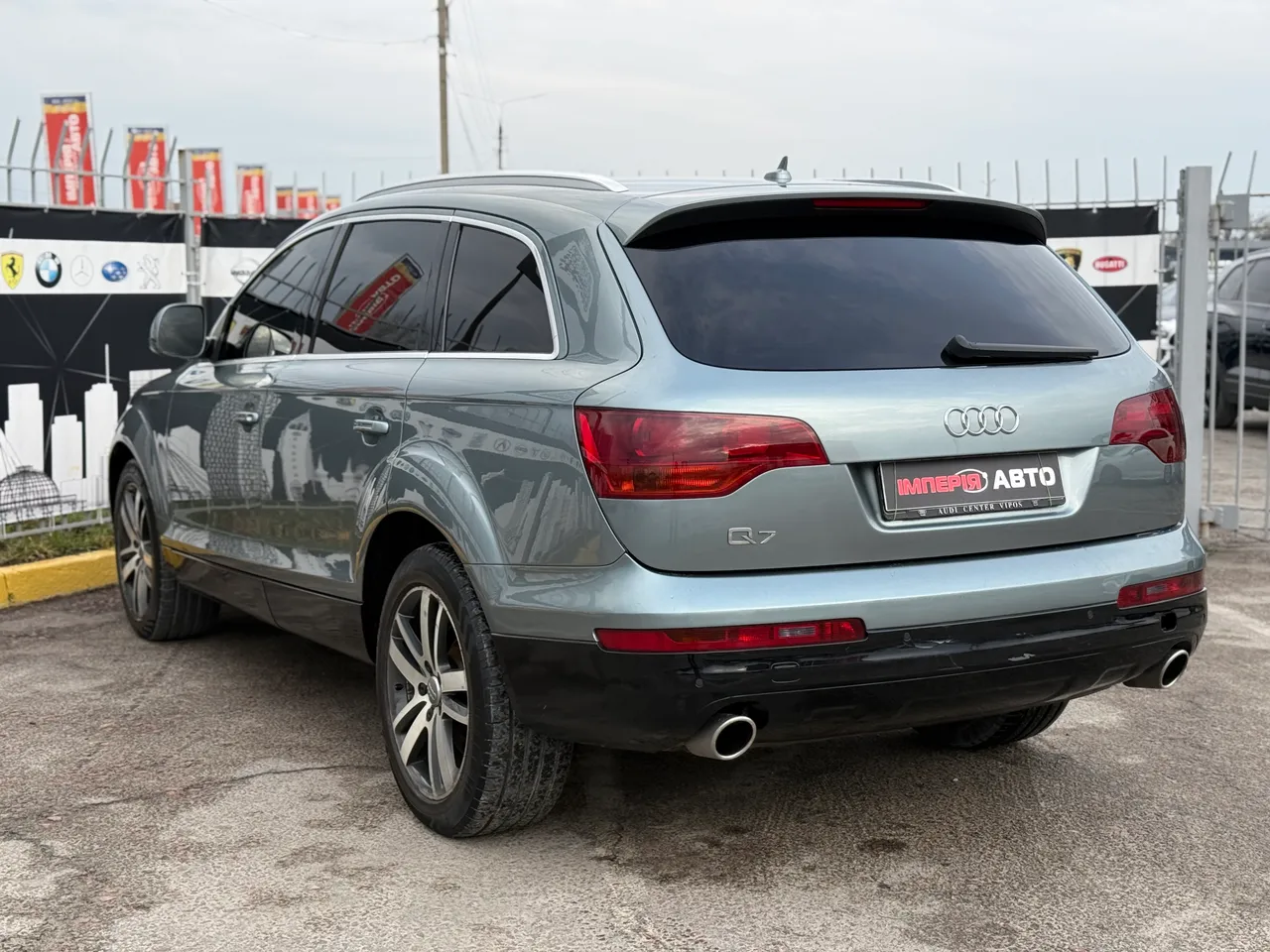 Audi Q7 - фото 6