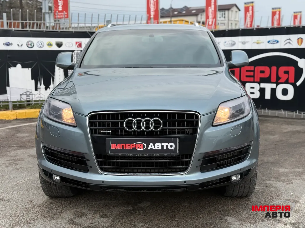 Audi Q7 - фото 2