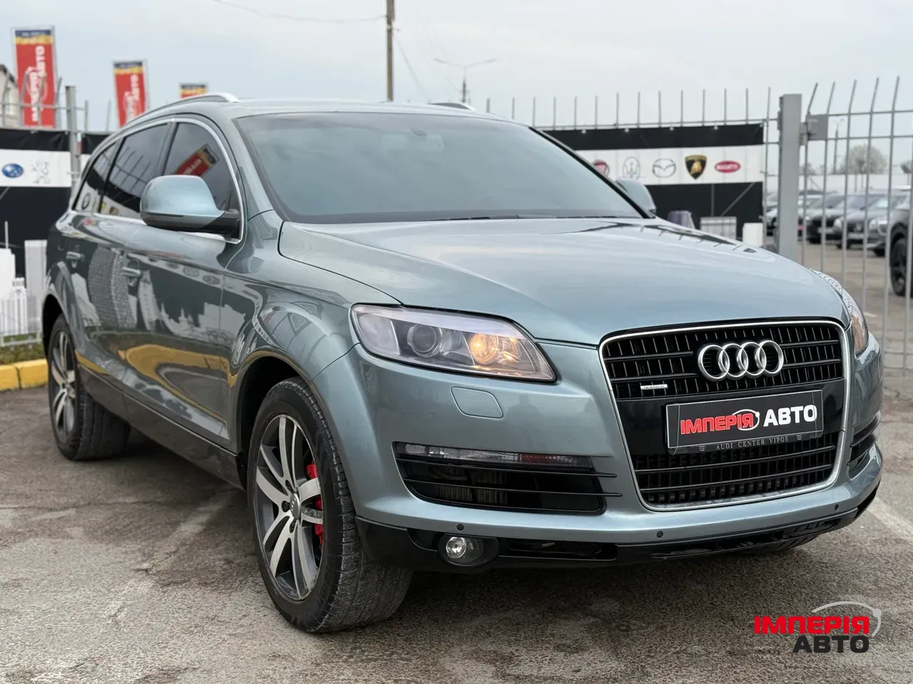 Audi Q7 - фото 3