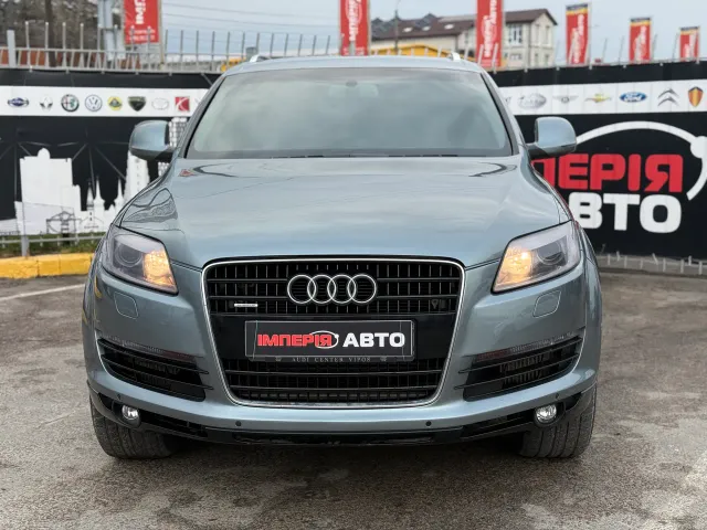Audi Q7 - фото 2
