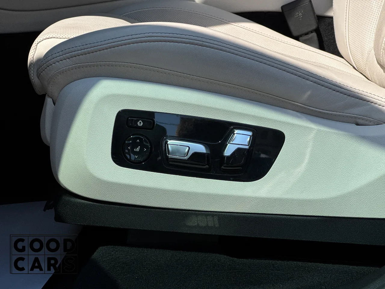 BMW X5 - фото 30